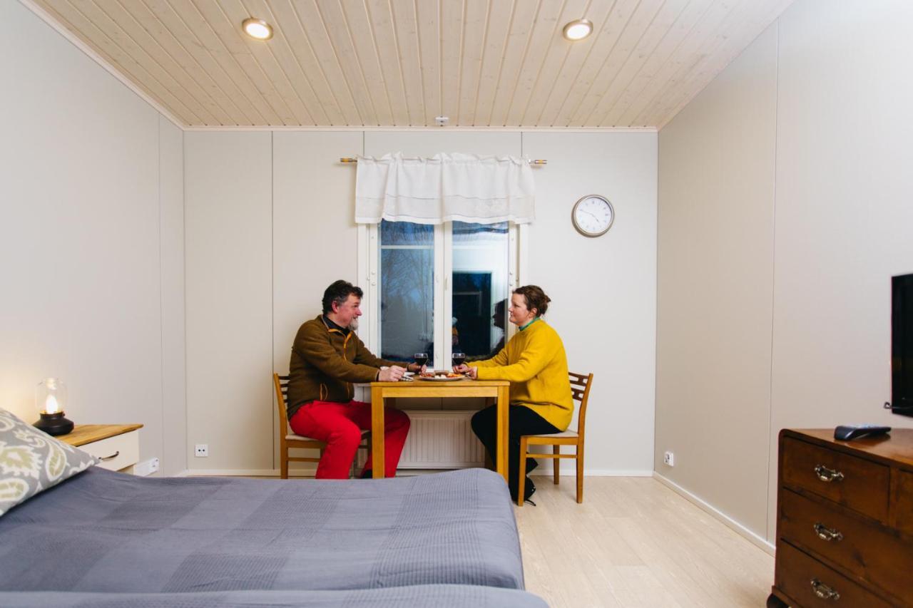 Labbnaes Semesterhem, Radhuset Кемионсаари Екстериор снимка